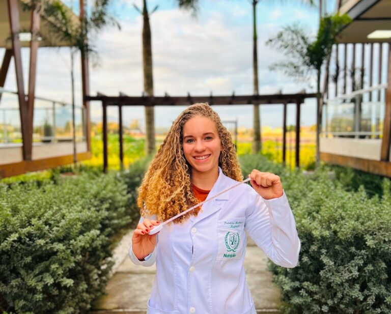 Conexão Universitária: Saquarema celebra primeiras formações com 12 mil bolsas concedidas Conexão Universitária: Saquarema celebra primeiras formações com 12 mil bolsas concedidas